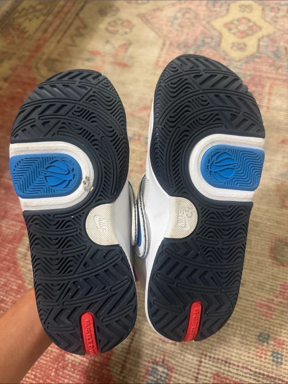 Nike Kids White, Navy Slip-On basketball Sneakers
